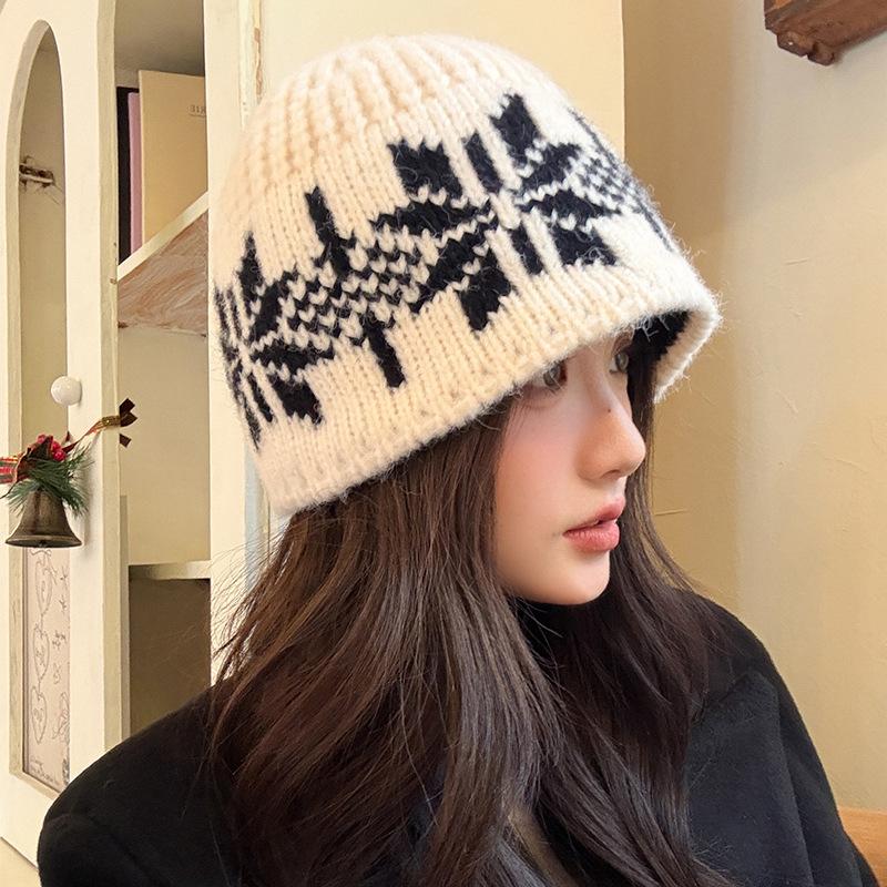 Retro Snowflake Knitted Woolen Hat for Women In Winter Korean Style Face Showing Small Cold Hat Baotou Hat Warm Ear Protection Fisherman Hat