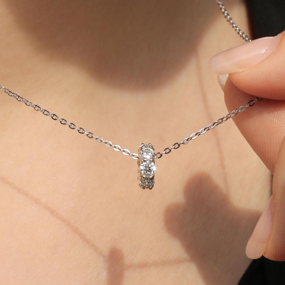Loveenb [14K Gold] Glow 0.1Ct Lab Diamond Charm Pendant (2 Sizes)