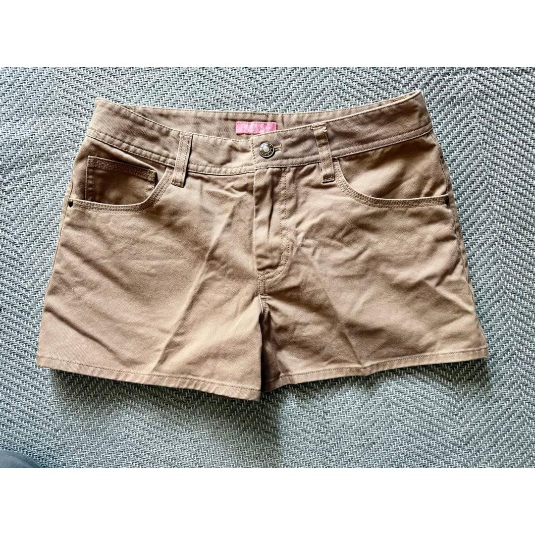 earth music&ecology K-ON collaboration beige shorts