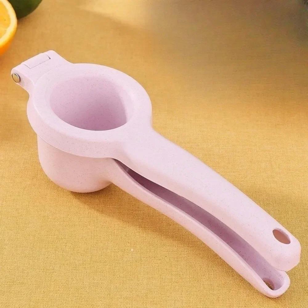 Easy To Grip Manual Lemon Squeezer Deep Cup Design Lemon Juicer Hand Wheat Straw Orange Juicer