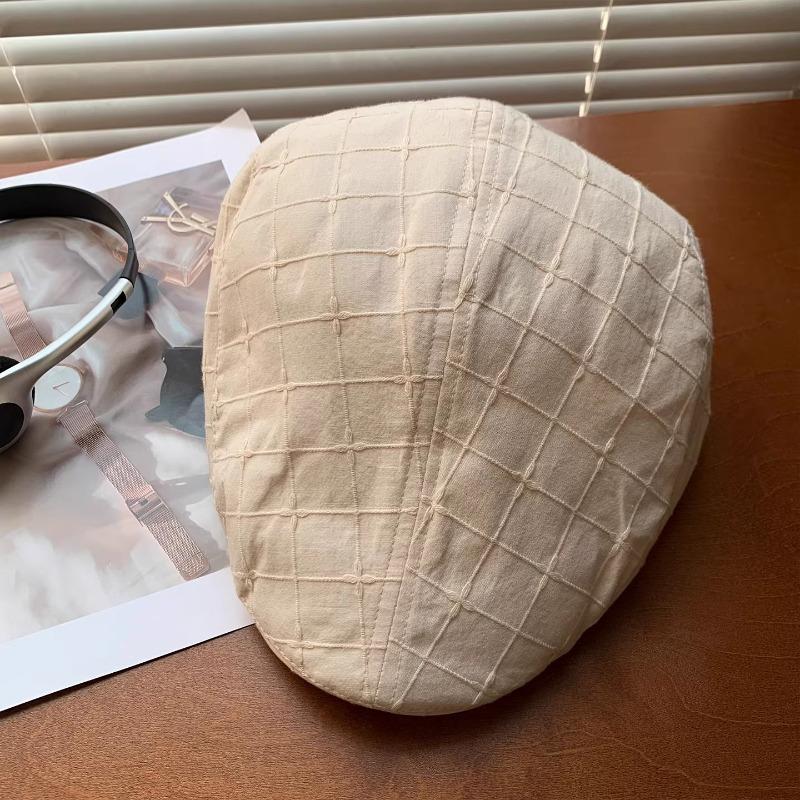 Retro Chinese Style Embroidered Pattern Berets for Women Spring and Summer Travel Casual Sunscreen Versatil Literary Newsboy Hat