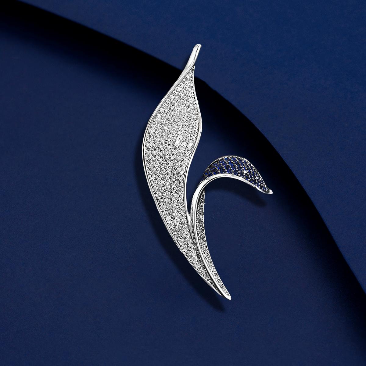 

SUYU New Korean Minimalist Design Zircon Asymmetric Blue Leaf Brooch Two Tone Elegant Temperament Brooch