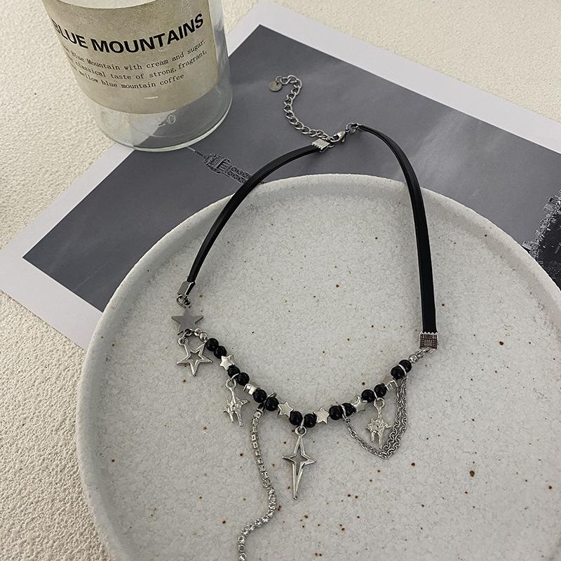 New Diablo tetragonal leather beaded splicing necklace girls trend hot girl sweet cool temperament accessories