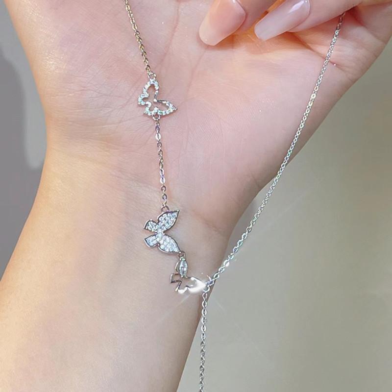 Female Light Luxury Niche Three Butterfly Tassel Necklace