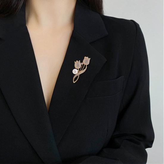 Women Brooch High-Gloss Rhinestone Inlay Imitation Pearl Decor Sparkling Tulip Design Lapel