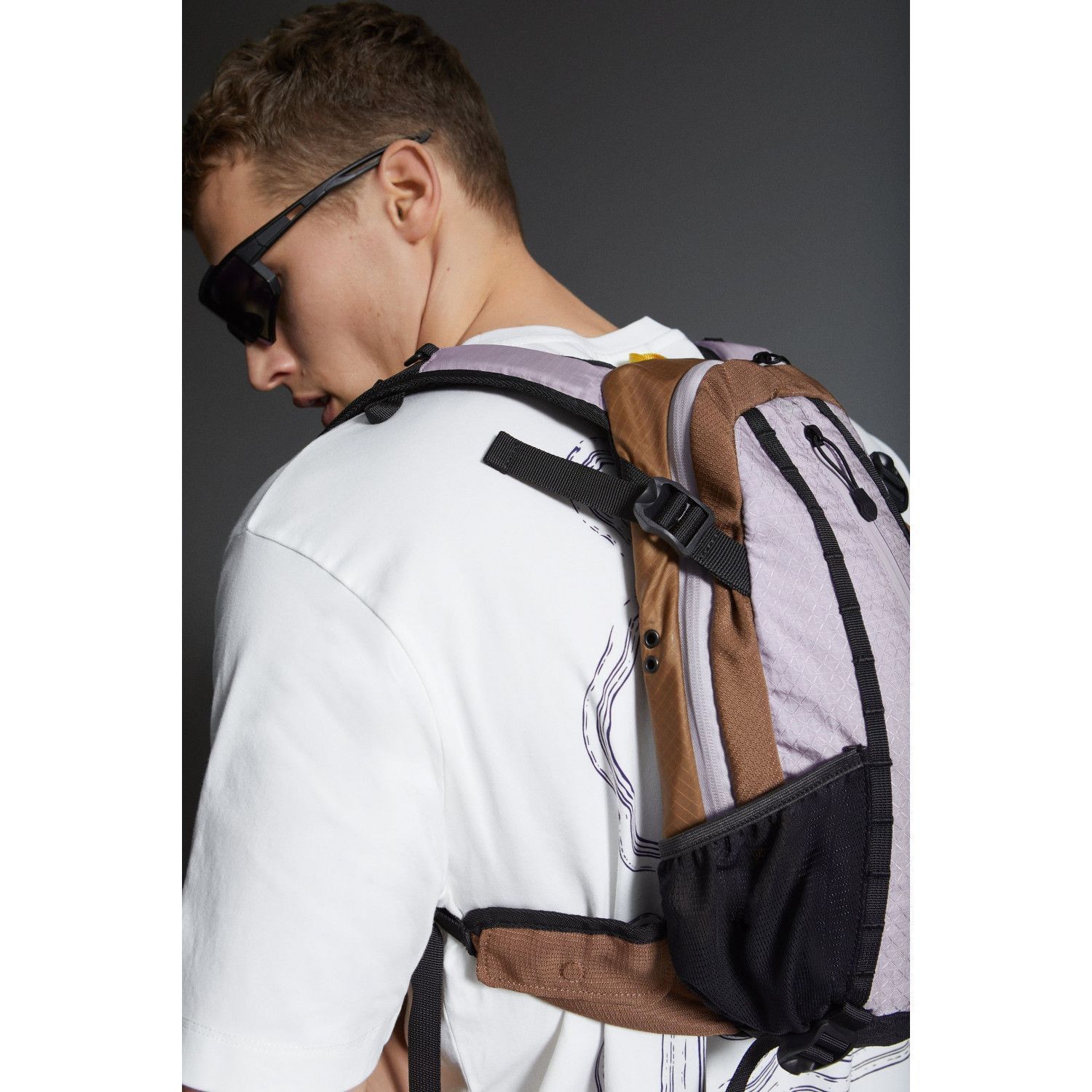 

COMPACT SPORTS BACKPACK