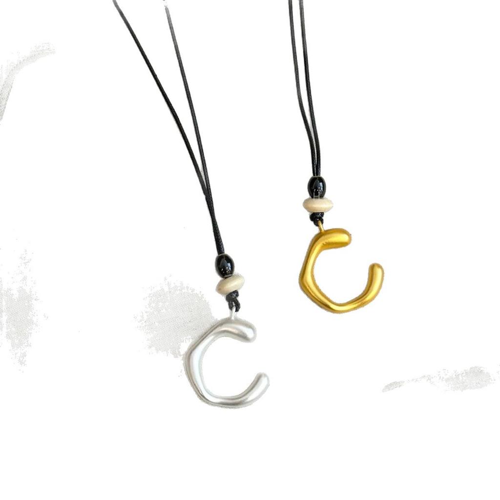 Minimalist Irregular C-Shaped Pendant Necklace: Women's Versatile Long Sweater Chain with Niche Design Sense