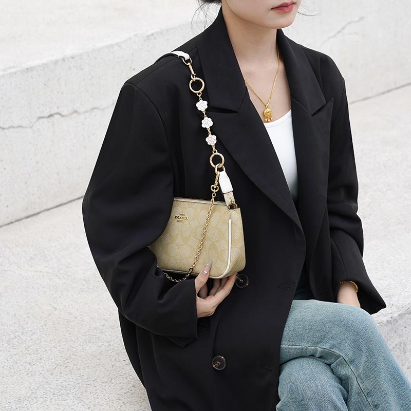 Lan Bao Fan Alloy Metal Bag Strap Women's Gold tone DW-ZGA202
