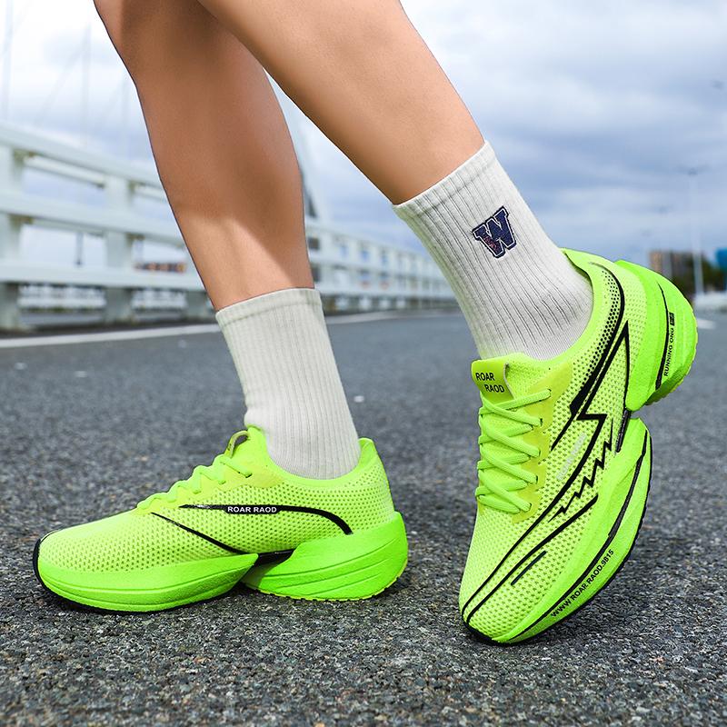 

Взуття для марафону. Чоловіки. Біг на відкритому повітрі. Брендові дизайнерські надлегкі шосейні кросівки. Жіночі. Надкритична амортизація E-TPU. 44 зелений