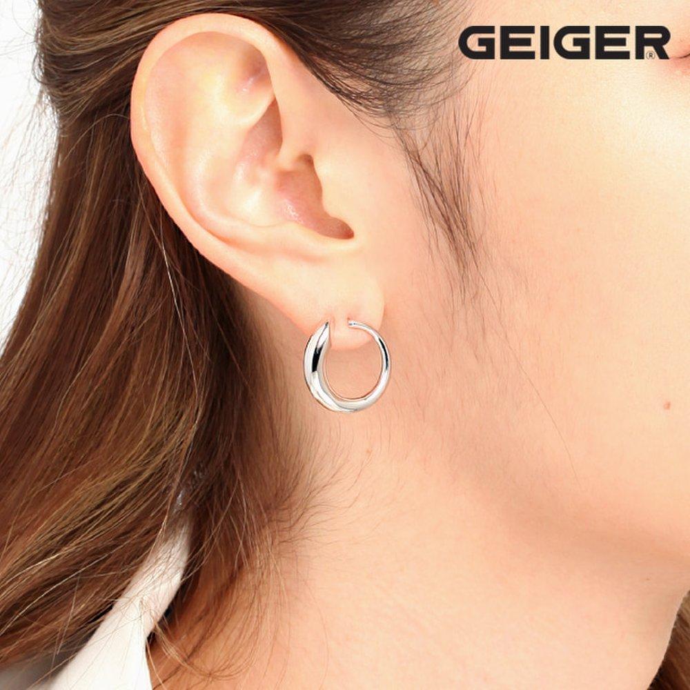 [Geiger] Circle-cut silver earrings Gisvee050