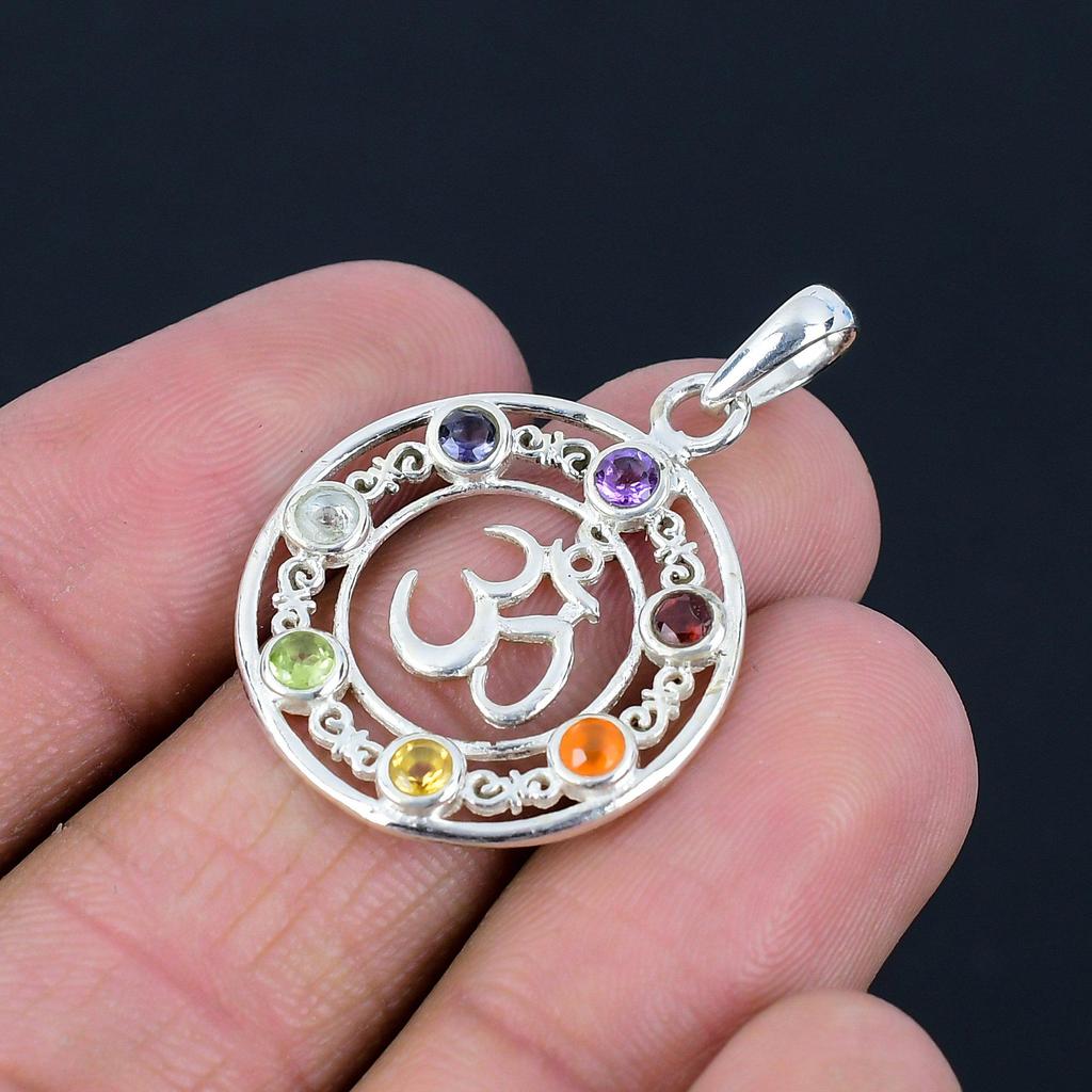 Naturalny wisiorek z kamieniem szlachetnym Seven Chakra Om Shiva, srebro próby 925, ręcznie robiony wisiorek, prezent na Walentynki