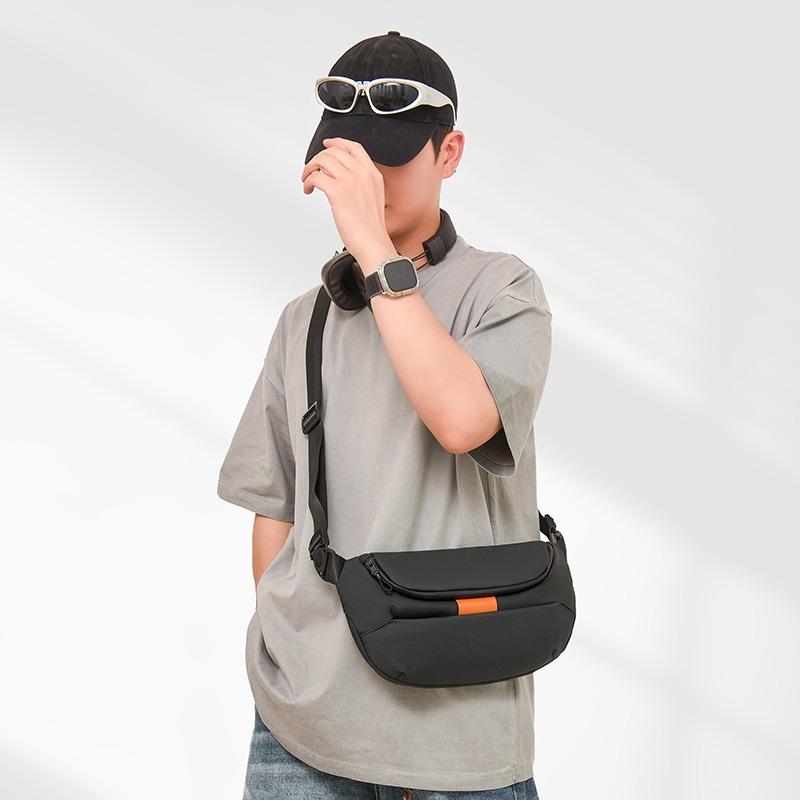New Men's Crossbody Simple Fashion Street Trend Shoulder Bag Men's Breast Bag