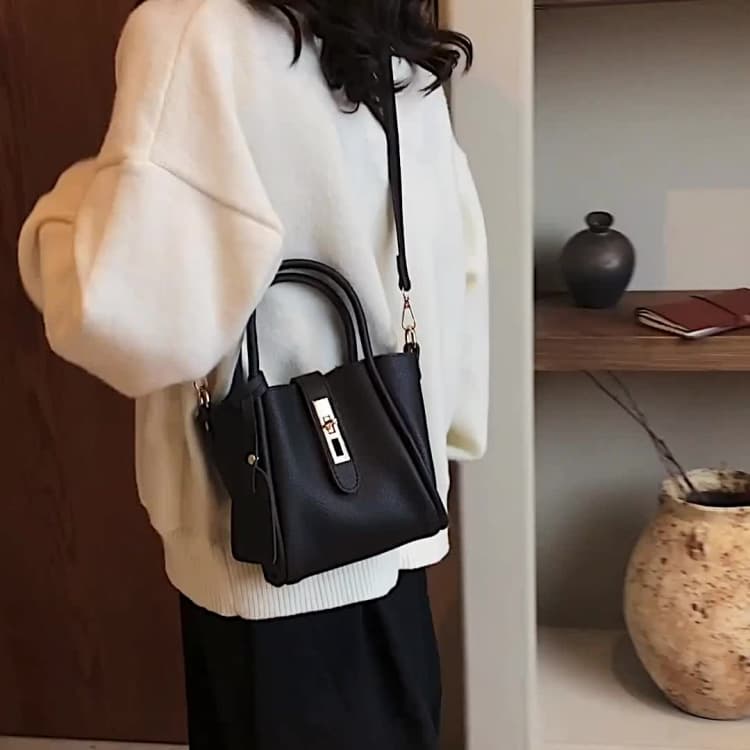 New Fashion Women's Handbag Premium Texture Messenger Bag