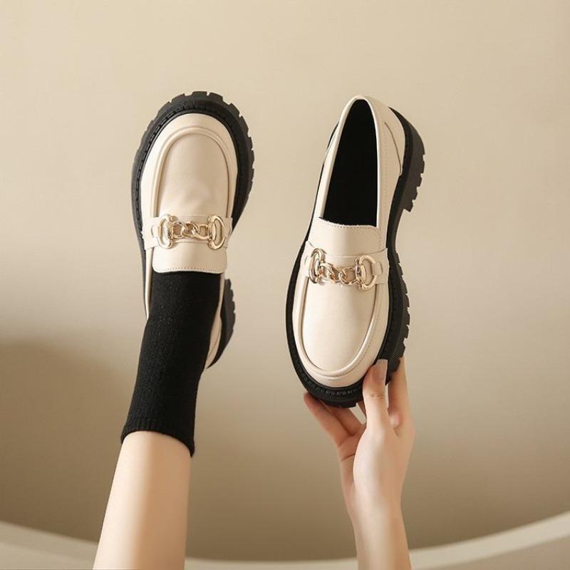 Fashion 2025 Women Spring New Black Slip on Platform Flats Shoes Women Loafers Shoes Casual Metal Designer Leather Oxfords