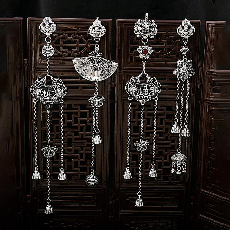 

Retro Chinese Plum Blossom Fan Brooch with Tassel Pendant