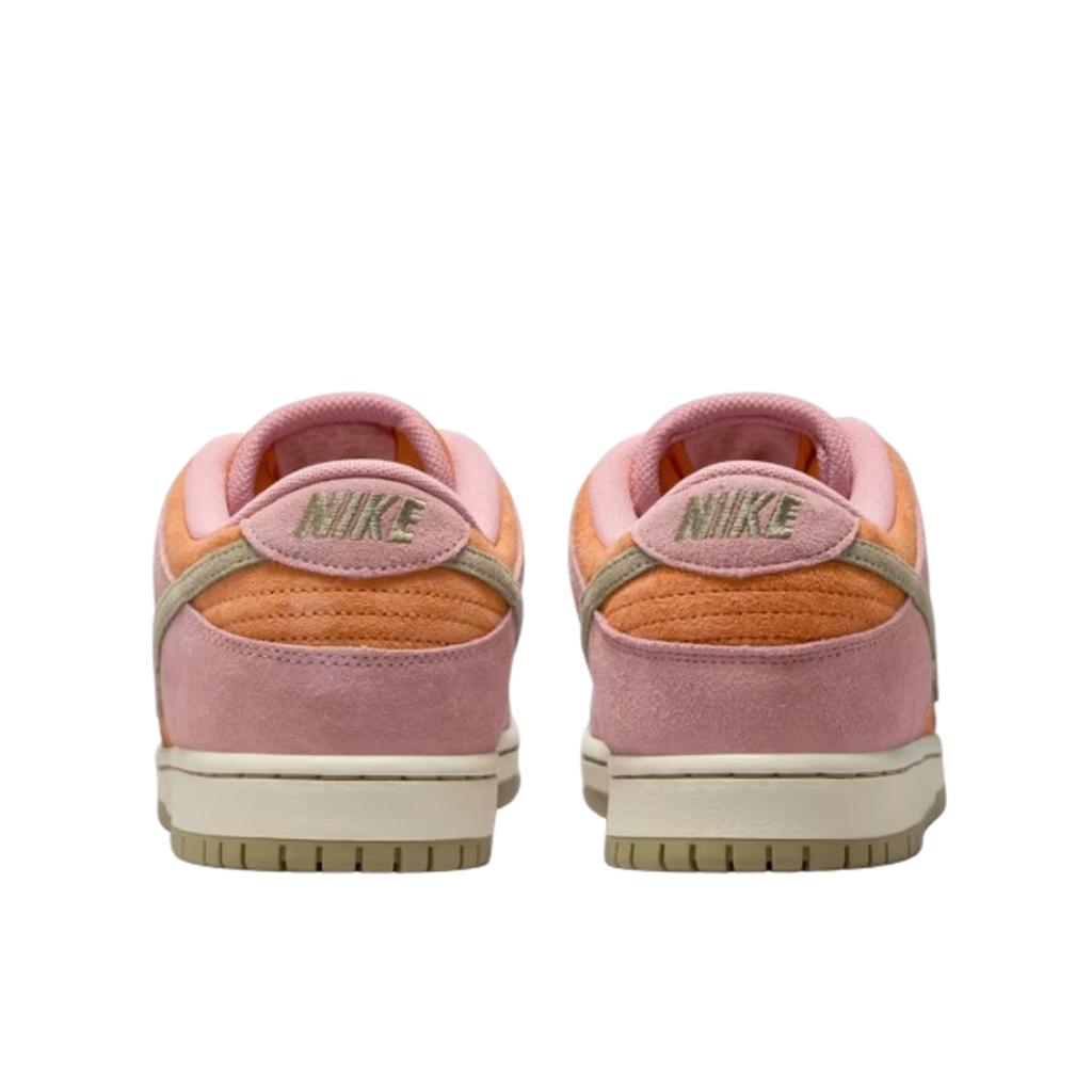 Nike SB Dunk Low Red Stardust