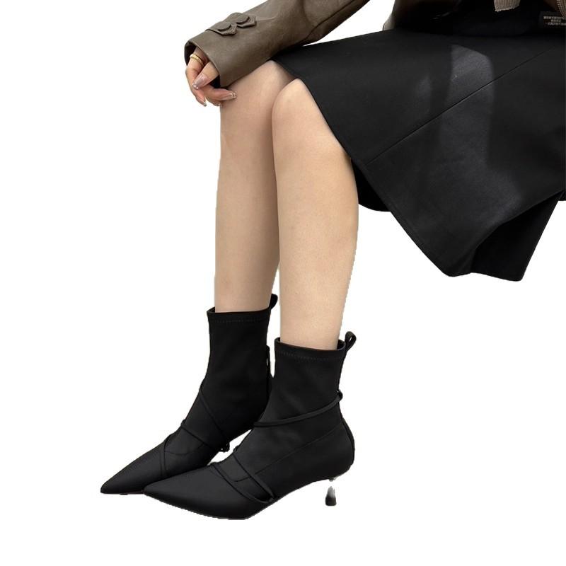 French retro pointed stiletto short boots women's 2025 autumn and winter new fashion versatile temperament thin fashion boots tide