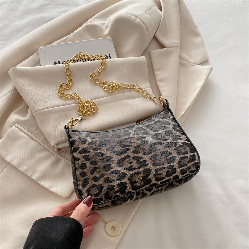 2025 winter new niche crescent bag foreign style fashion simple leopard print single shoulder underarm handbag