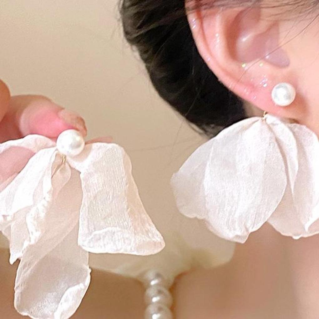 Women's Floral Airy Chiffon Color Earrings [Silver Needle]