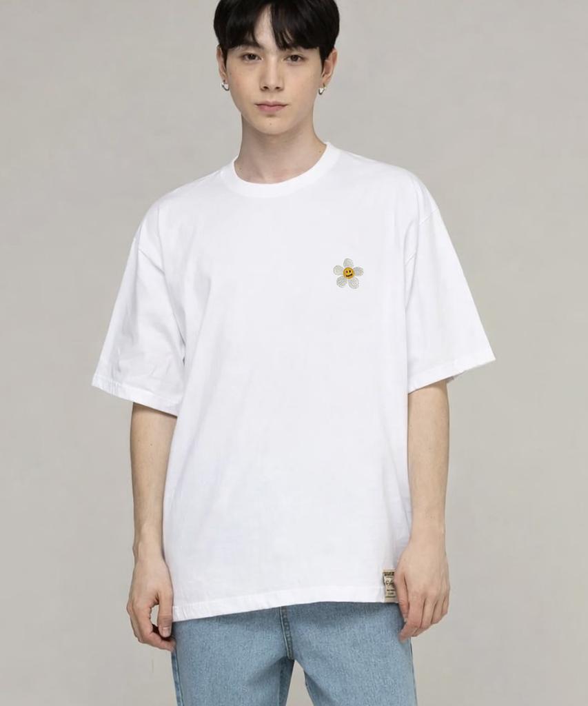 GRAVER [Unisex] Flower Dot Embroidered Short Sleeve T-Shirt_2 Colors