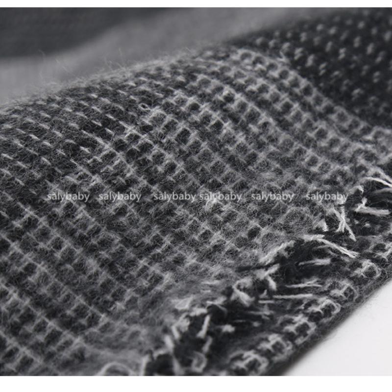 Fan Da Square Contrasting Color Plaid Scarf, Male and Female Couples Square Wool Scarf, Korean Version of the Big Shawl