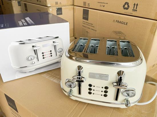 Retro Four-Slice Fully Automatic Toaster for Home & Commercial Use