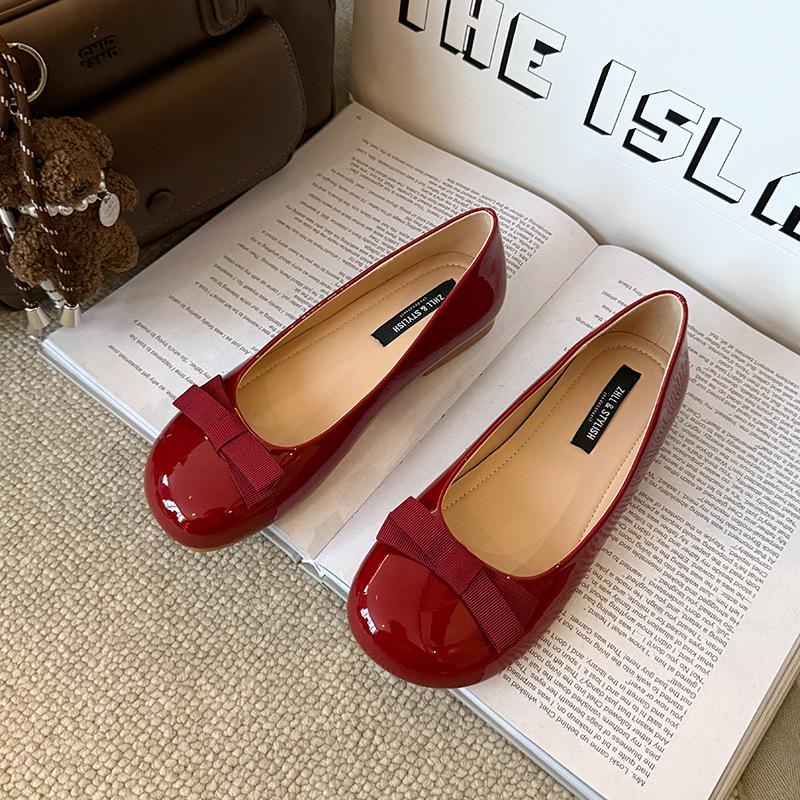 Women's Plus Size Mary Jane Flats: Round Toe, Wide Fit, Sizes 41-43, Sweet Granny Style