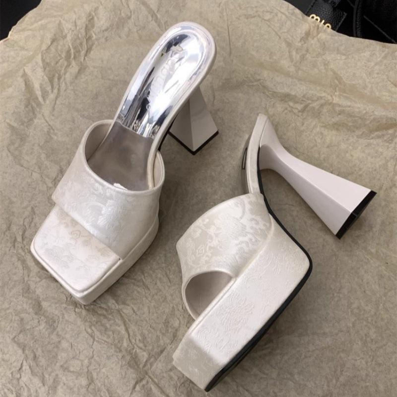 Beauty Is Crying~! Waterproof Table Super High-heeled Roman Shoes for Women's New Sexy Heightened Thick-soled Thick-heeled Open-toed Cool Slippers