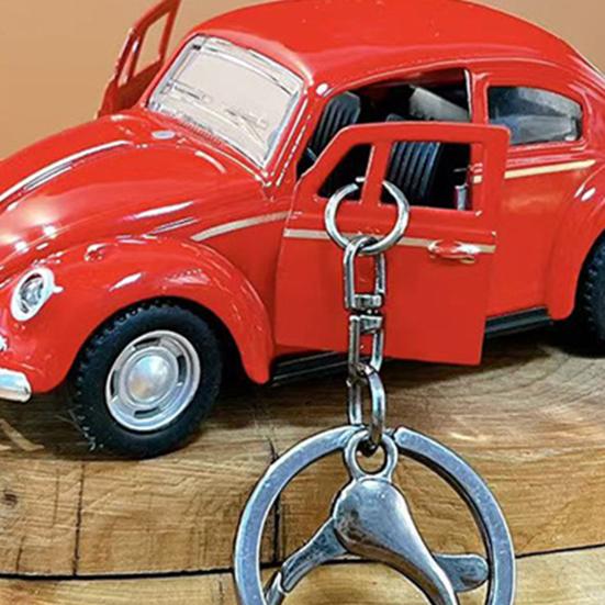 Přívěsek na klíče s otvírákem dveří auta na zpětný chod, kreslený design, dvojitý kroužek, přívěsek na školní tašku