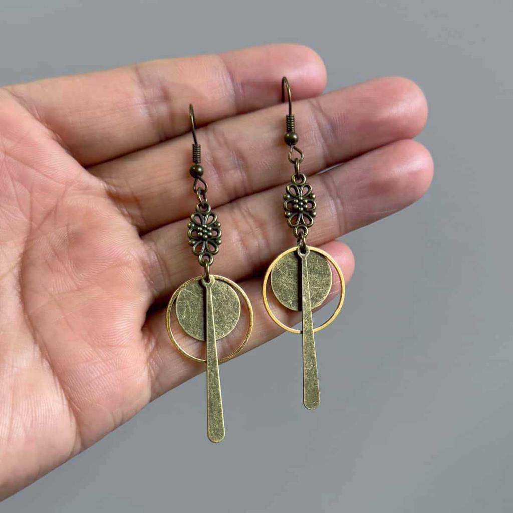 Bohemia Sunburst Geometric Long Dangle Earrings for Women Vintage Brass Drop Earrings Ethnic Vacation Statement Jewelry Gifts