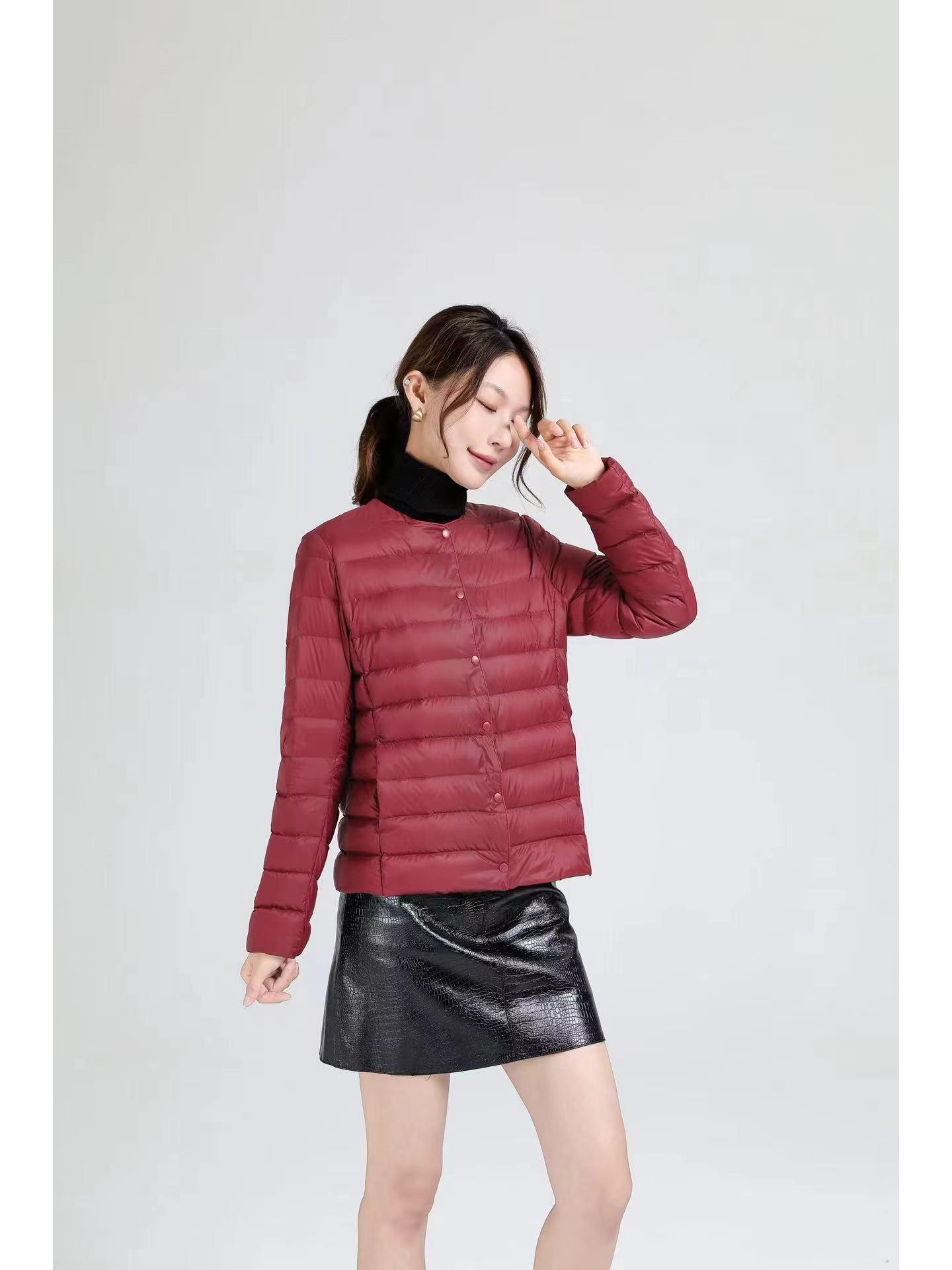 

Жіноча куртка пуховик великого розміру, легка, без коміра, з круглим вирізом, короткої довжини для осені/зими 2024 XXXXL (135-145 lbs)