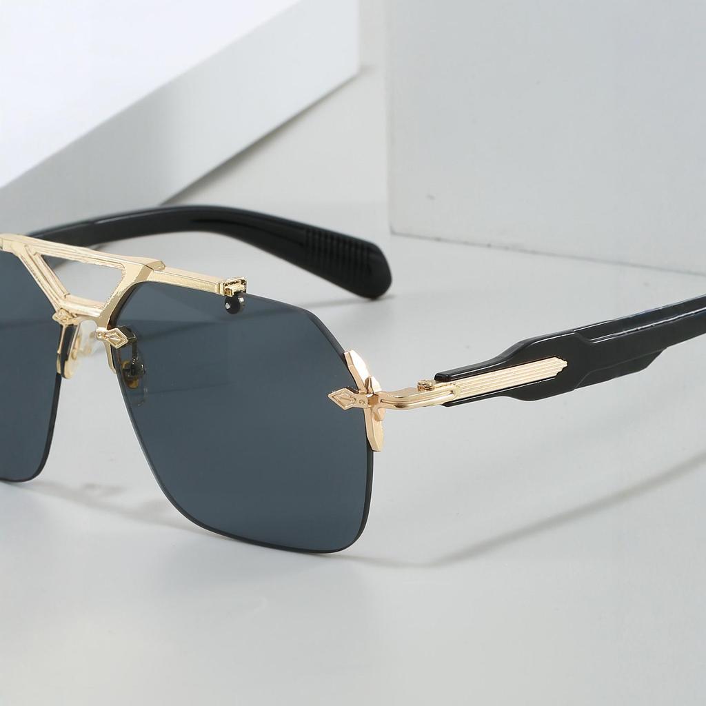 Bezobroučkové pilotky - Dvojitý nosník, Kovový rám s UV ochranou