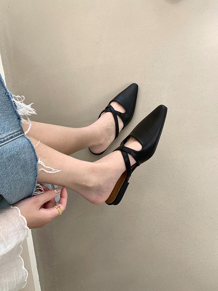 Summer Outside Slides Mules Pointed Toe Woman Slippers Leather Shoes for Women 2025 Black Sandals Flat Heel Korea Style Mujer