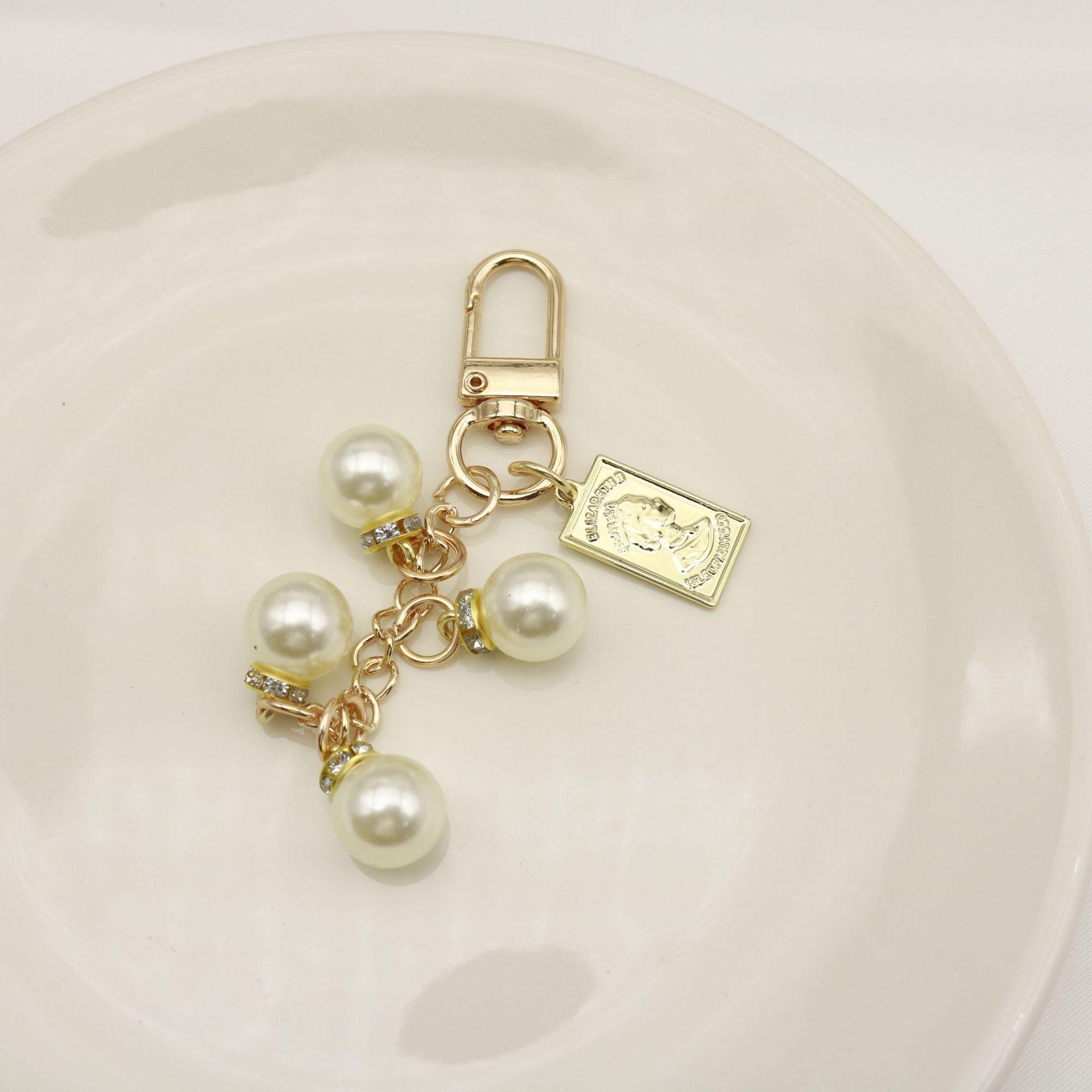 Crystal Pearl Heart Keychain - Phone Chain & Bag Charm - Car Pendant Gift