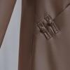 Trench-coat mi-long en cuir PU style coréen pour maman: Minceur, Haut de Gamme, Mode Décontractée pour le Printemps et l'Automne.