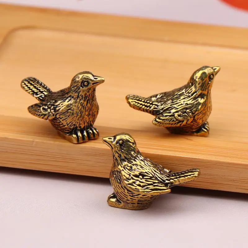 4pcs Mini Brass Bird Ornaments Universal Fit Durable Weather-Resistant Outdoor Birdbath Bowl Decorative Accessories
