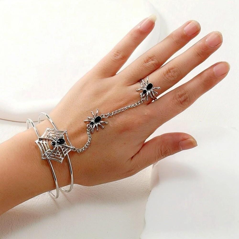 Gothic Black Zinc Alloy Spider Hand Chain With Adjustable Opening For Holiday Gift