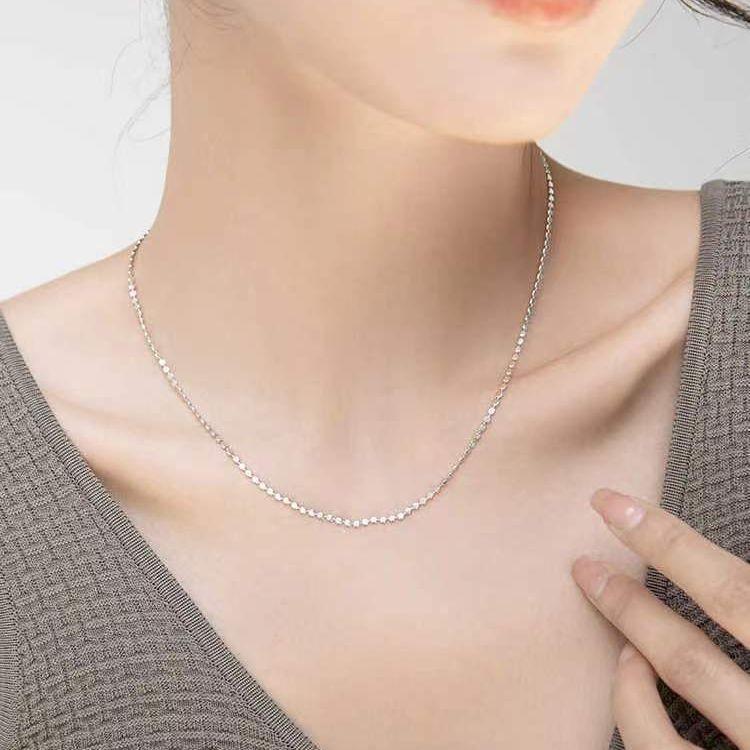 

Popular metal flat piece Doudou necklace niche design collarbone chain simple temperament necklace срібний