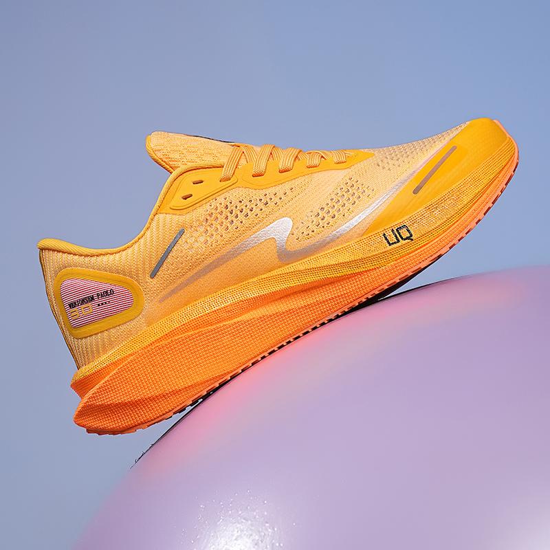 

Кроссовки для марафона с углеродистой пластиной и воздушной подушкой для мужчин, спортивные кроссовки для бега, дышащие, легкие, женские, удобные, спортивные, нескользящие 45 оранжевый