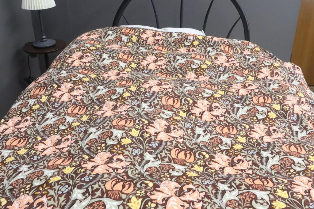 Romance Kosugi Warm Duvet Cover, Single Long (150 X 210 Cm), V&A (Victoria & Albert Museum) William Morris "Golden Lily" Pattern, Brown