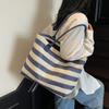 Fashion trend casual simple texture personalized large capacity bag 2025 summer new foreign style women shoulder bag