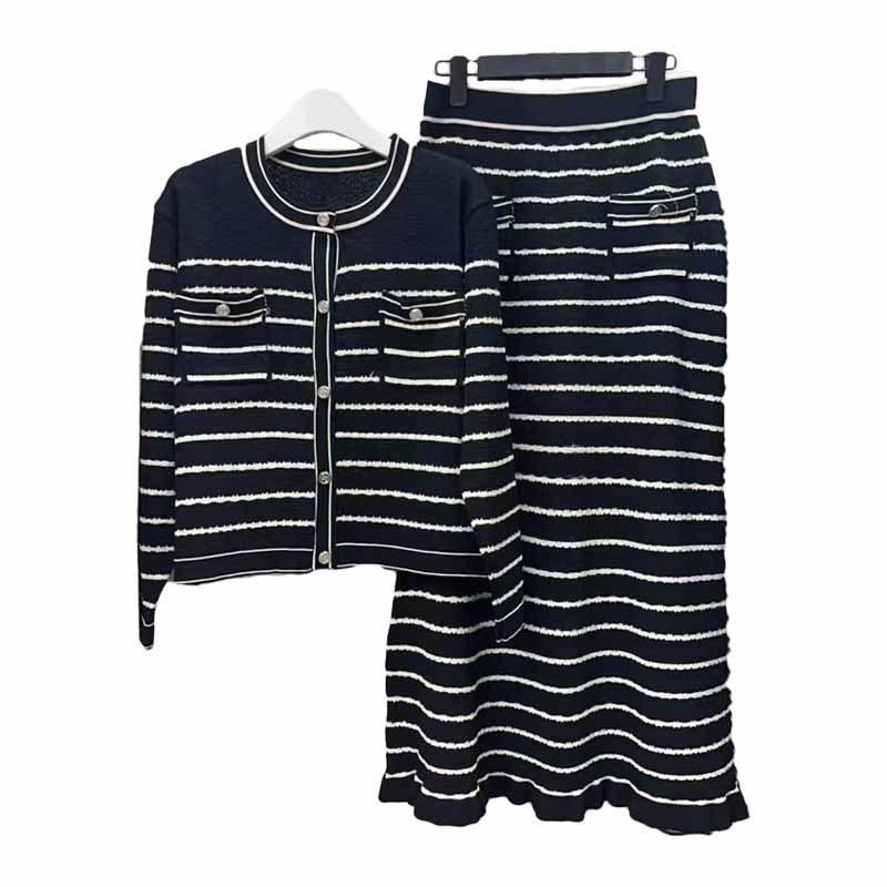 

Женский полосатый вязаный кардиган и юбка миди, осенний комплект 2025 L чёрный