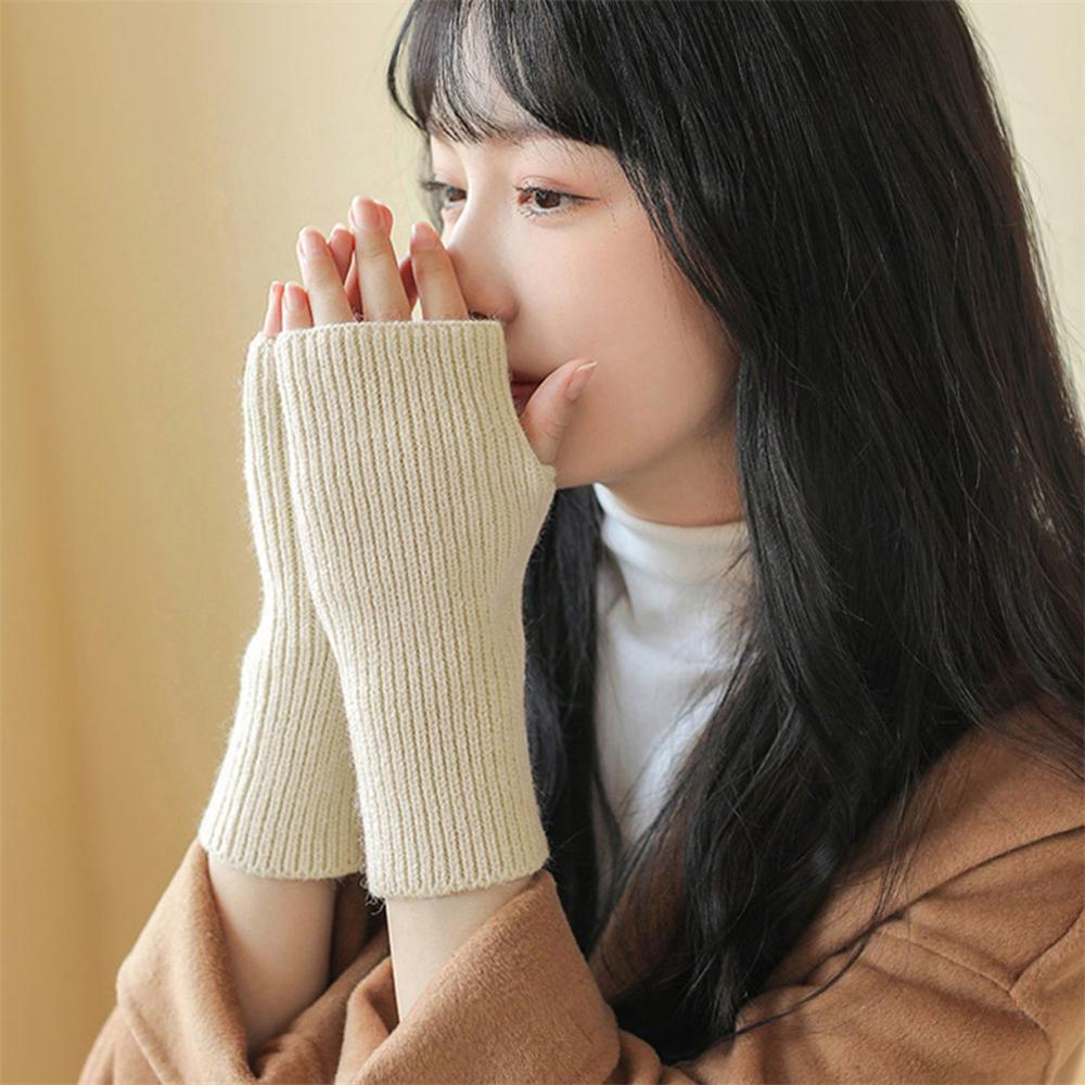 A Pair Fingless Gloves for Wmen Winter Warm Arm Warmer Knitted Warm Girls Gloves Style Hand Warmer Fashion Mittens