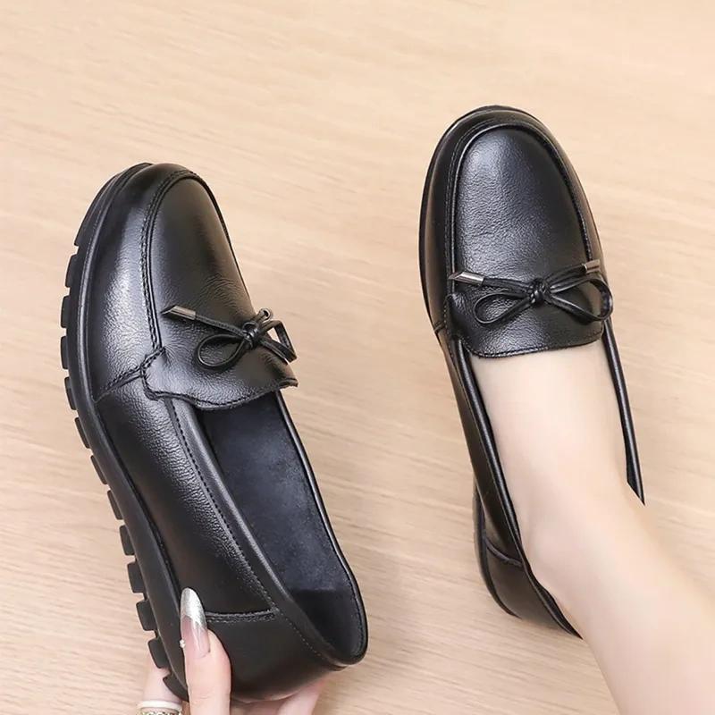 Skórzane Miękkopodzelowe Buty dla Matki, Czółenka, Buty Skórzane, Antypoślizgowe Damskie Buty na Płaskiej Podeszwie dla Kobiet w Średnim Wieku, Wygodne na Wiosnę i Jesień