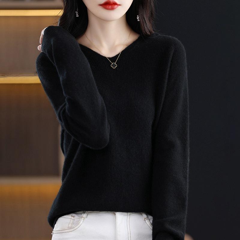First-line ready-to-wear 24 autumn and winter new hooded knitted sweater women's loose hooded sweater women's age-reducing primer sweater