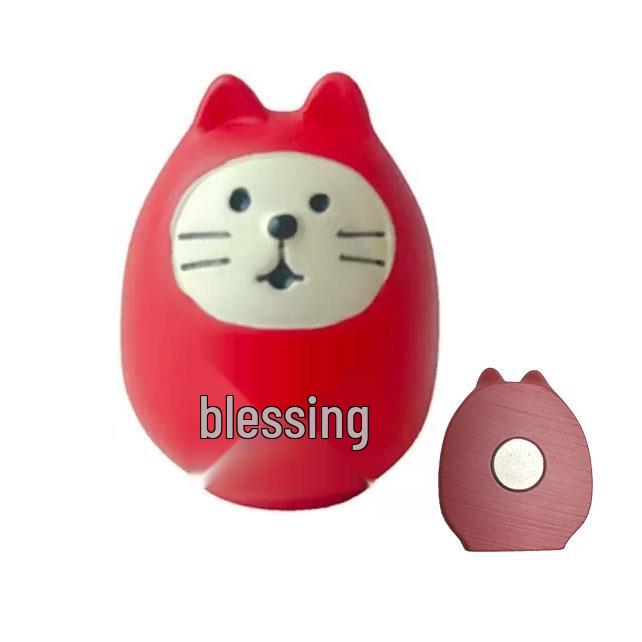 Japanese Cat Magnet: Cute Resin Sticker & Message Clip Toy for Refrigerator Decor