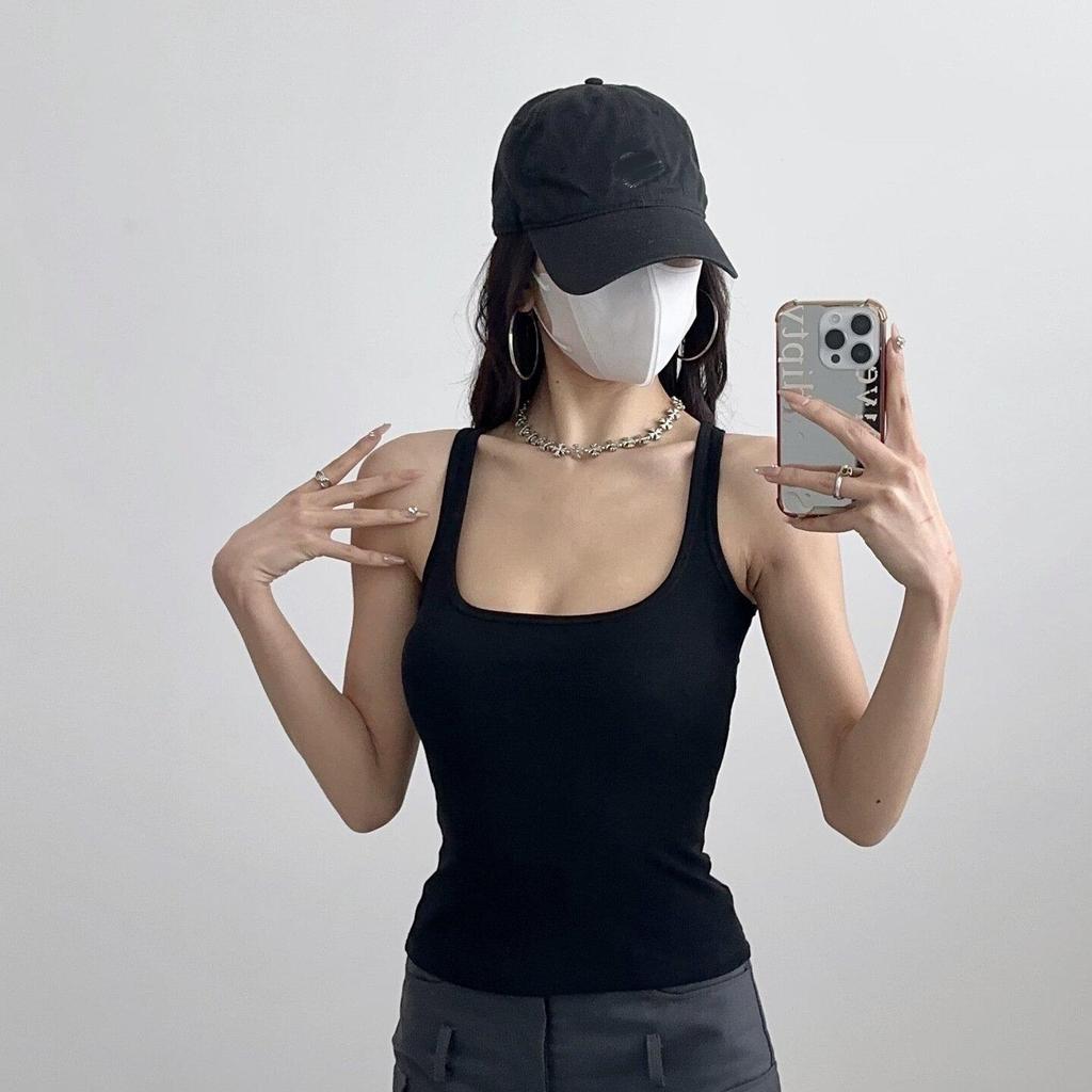 Damski dopasowany top na ramiączkach z kwadratowym dekoltem w jednolitym kolorze