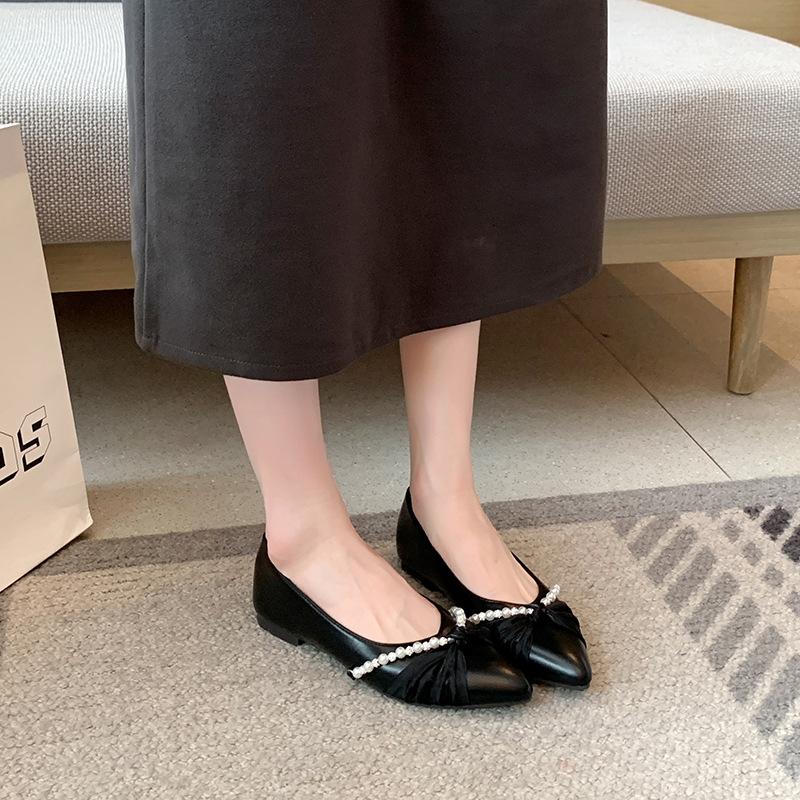 168844 French pearl single shoes women's summer pointed head flat bottom four seasons laden shoes widened and fattened large size women's shoes 4143
