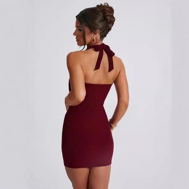 2024 Summer Women's Elegant Strapless Halter V-neck Dress - Waist-cinching, Hip-wrapping Style