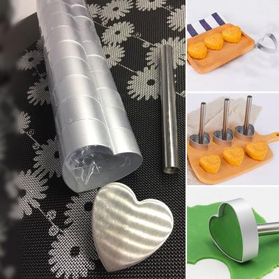 10 Stück Edelstahl-Ananas-Kuchenausstecher in Herzform mit Pressstempel